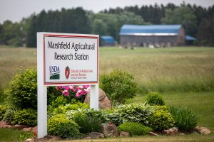 Baldwin visits agriculture facility
